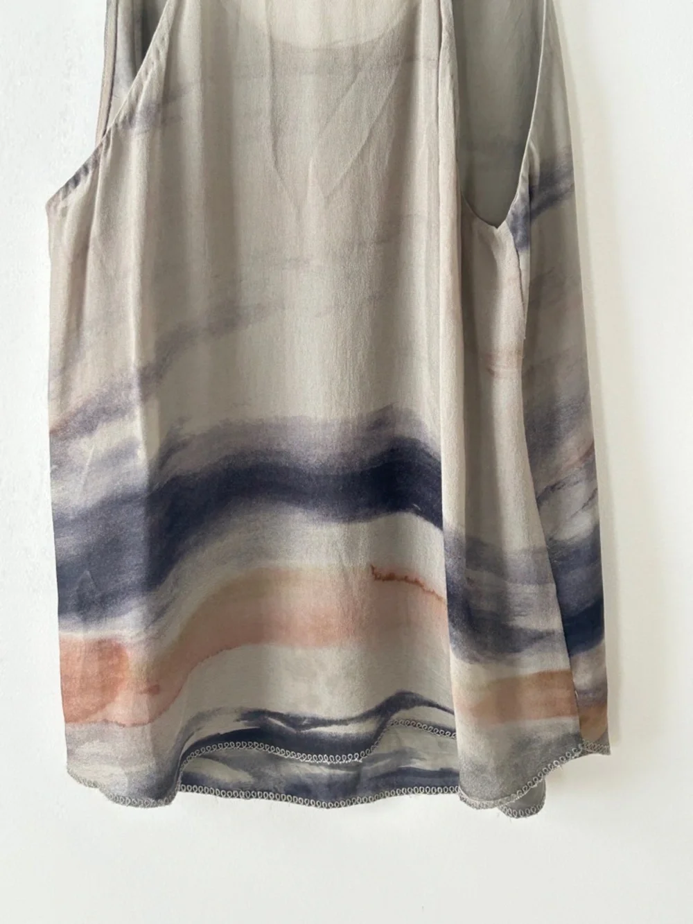 Aritzia Wilfred 100% Silk Watercolor Tank Top